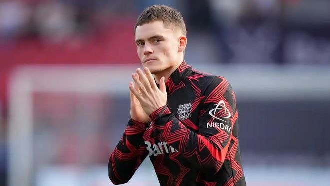 今天状态不好！曾凡博14中4&三分8中1拿11分5板2助 出现3失误