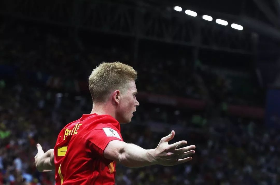 西媒：皇马正在密切关注怀森，此前他们原本没打算今夏买中卫