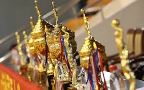 为什么德州扑克会成为硅谷和华尔街共同的社交语言？（德州扑克如何成为贯通硅谷与华尔街的社交通用语？）